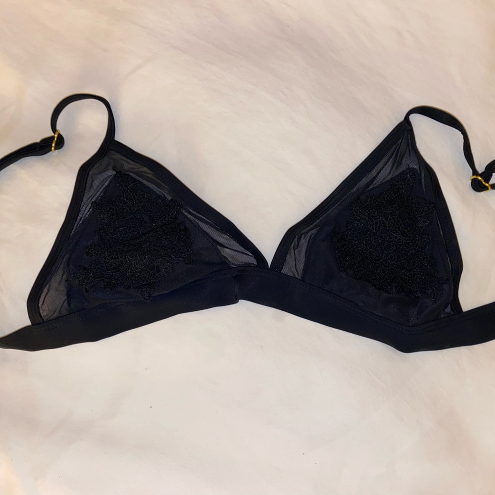 Black bikini top with detail